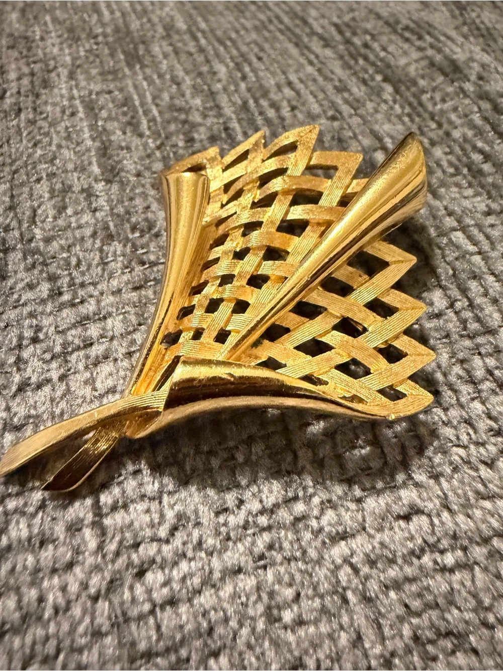 Trifari Gold-Tone Woven Fan Hair Clip